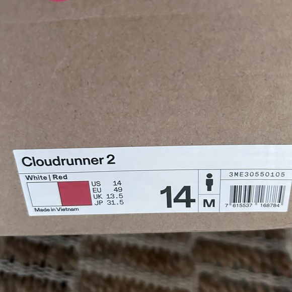 On Men’s Size 14 Running Shoes | NWT | White Blue Red gold | No Lid on clouds - Picture 14 of 14